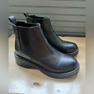 Steve Madden Black Ankle Boots with Chunky Sole